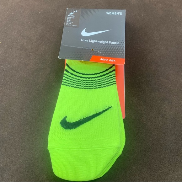 nike lightweight footie socks